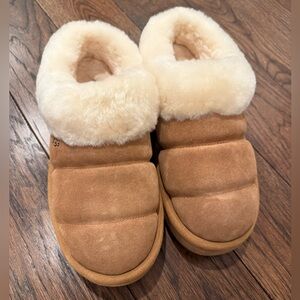 UGG Women's Tan and Cream Slippers